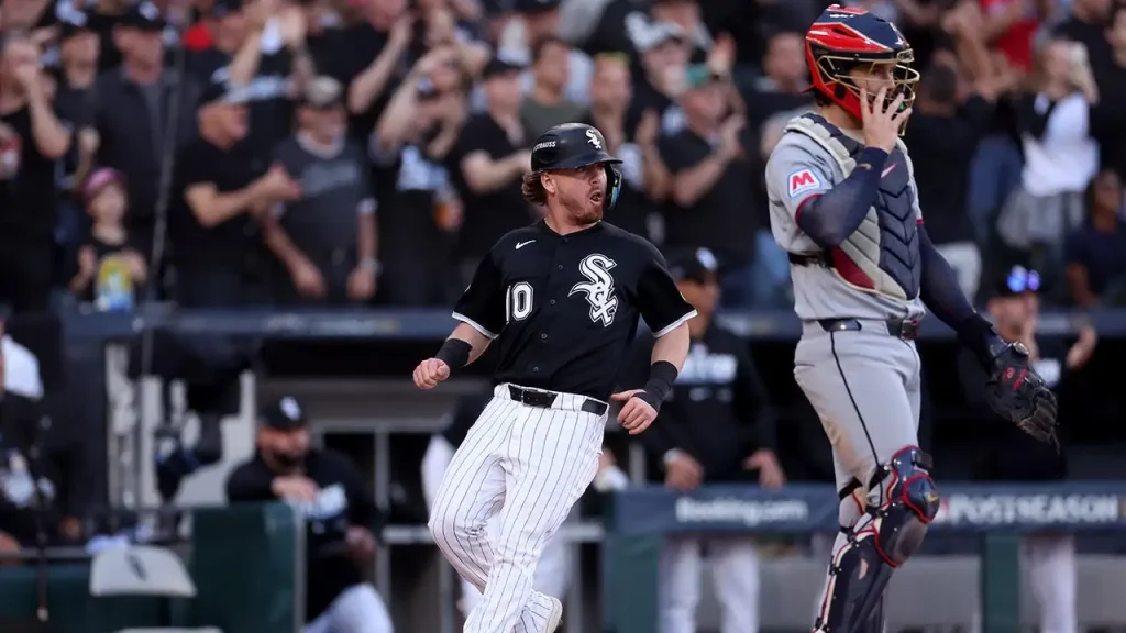 Cleveland Guardians extend their postseason hopes, prevent White Sox from securing victory at home