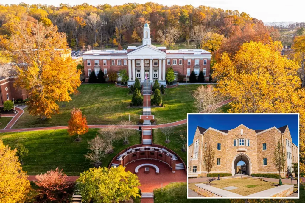 Colleges in the US reduce tuition by tens of thousands as families resist high costs.
