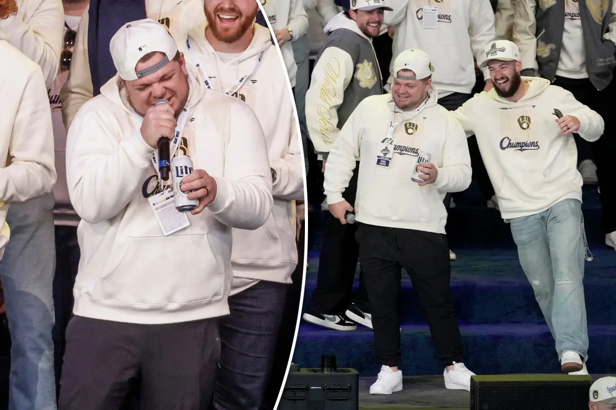 Daniel Vogelbach performs 'Stacy's Mom' at the Brewers World Series parade