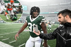 David Bailey impresses critics with three sacks: 'It felt good'