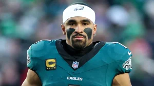 Eagles seem ready to bring in a quarterback from the Cowboys' practice squad as Jalen Hurts faces a blood clot issue.