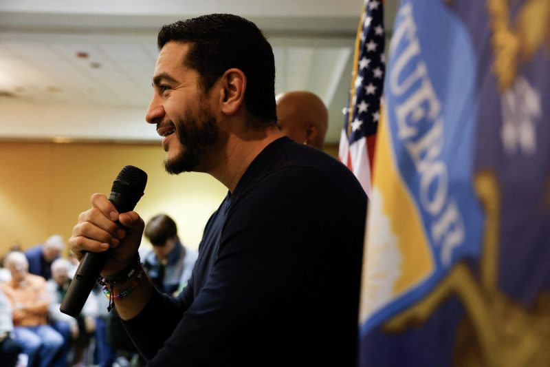 El-Sayed urged to distance himself from Muslim Brotherhood — likens examination of his Islamic faith to JFK's Catholicism