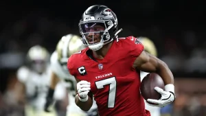 Falcons convert primetime skeptics into supporters thanks to Bijan Robinson's consecutive standout performances