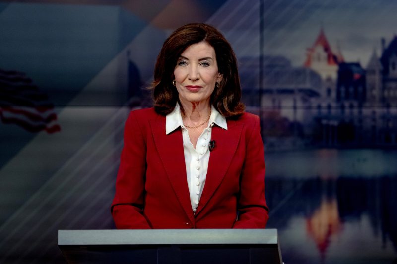 FBI criticizes Gov. Hochul after she calls the investigation into Suffolk Democrat Chairman Rich Schaffer a 'political hit job'