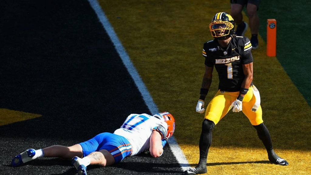 Florida Gators face tough challenge against Missouri, Tigers dominate ranked team for uncommon home victory.