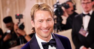 Glen Powell from 'Top Gun: Maverick' shares his reasons for avoiding political discussions: It creates division among people.