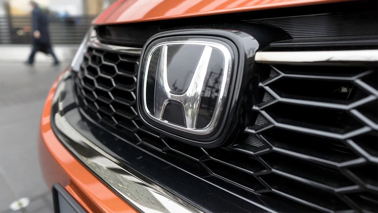Honda intends to test technology that charges electric trucks on the highway while they are moving.
