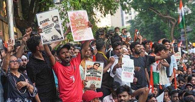 India Starts Large-Scale Arrests of Student Protesters Described as ‘Cockroaches’