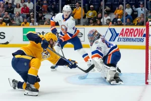 Islanders defeat Predators in a shootout, marking Semyon Varlamov's first win since 2024