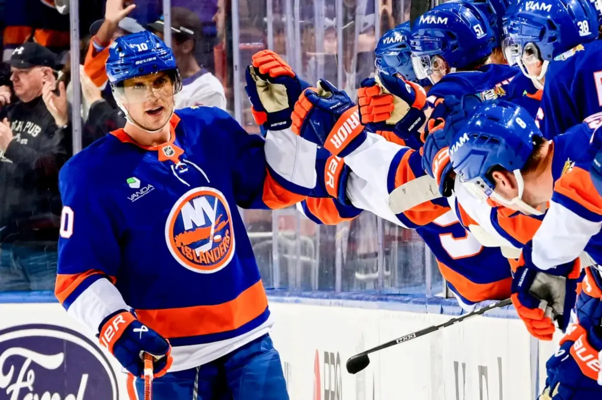 Islanders demonstrating improvement in struggling power play