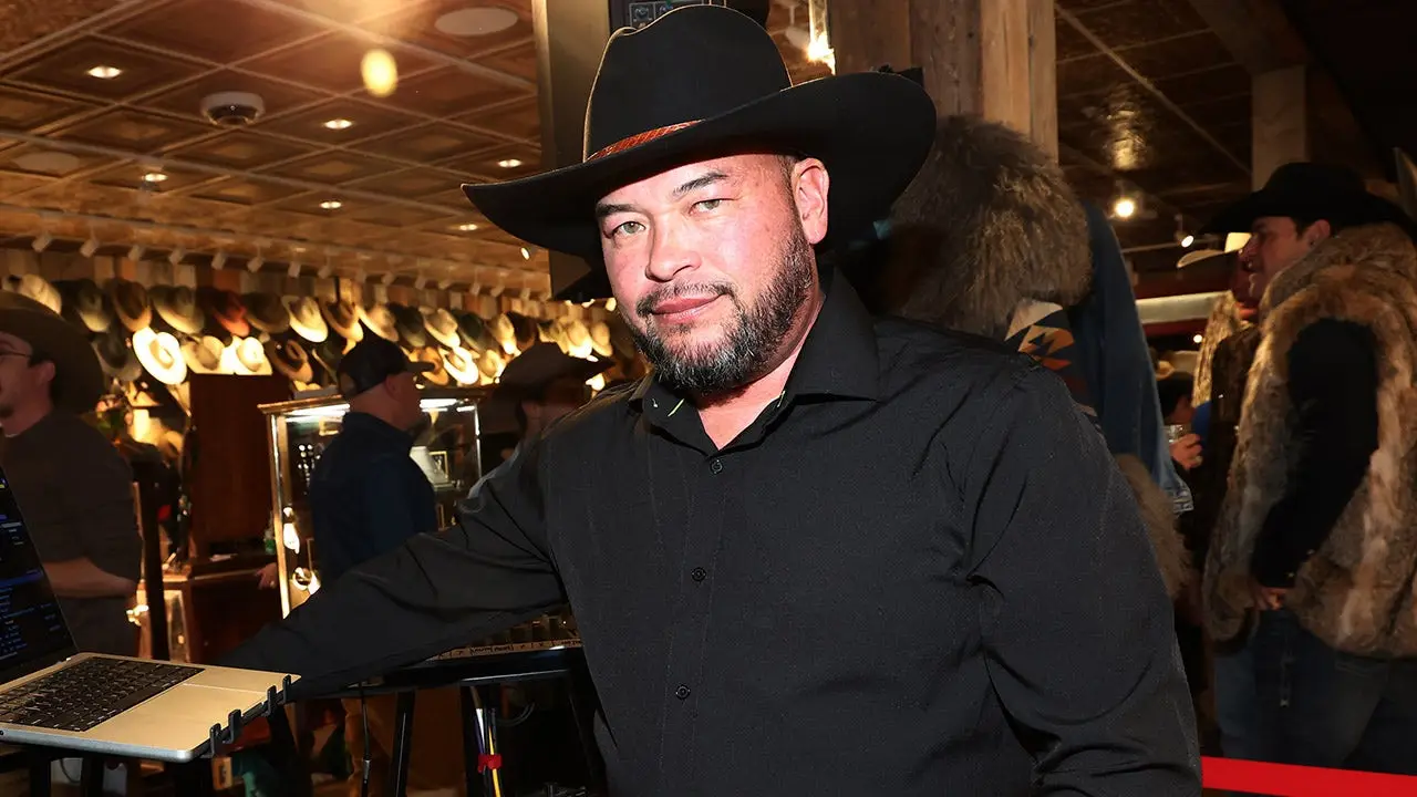 Jon Gosselin asks for connection with his six distant children following his memoir
