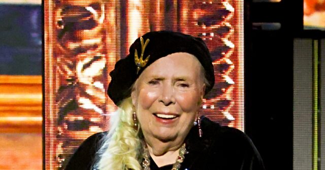 Joni Mitchell Becomes a U.S. Citizen: 'A Journey That Started 62 Years Ago'