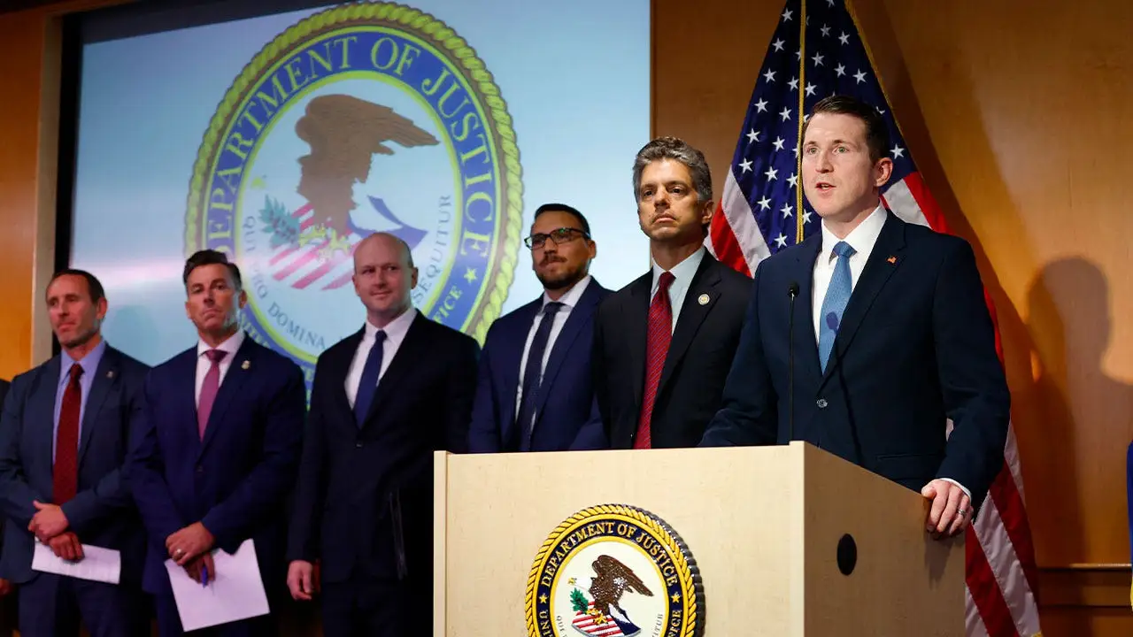 Justice Department indicts 76 in $490 million tax fraud increase across the country