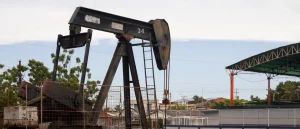 Leading Senate Democrats Question the Legality of the Pentagon's Proposed Involvement in Venezuela's Oil Industry