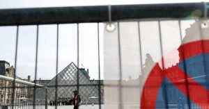Louvre Museum in Paris Will Shut Down on Saturday Due to Concerns of Violence
