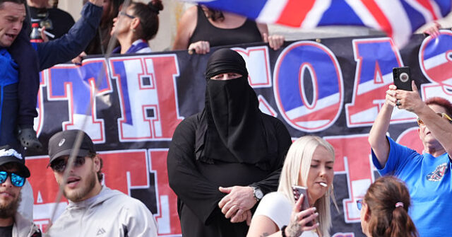 Man Shows Up in Court Dressed in Burka Following Arrest at Anti-Migration Protest