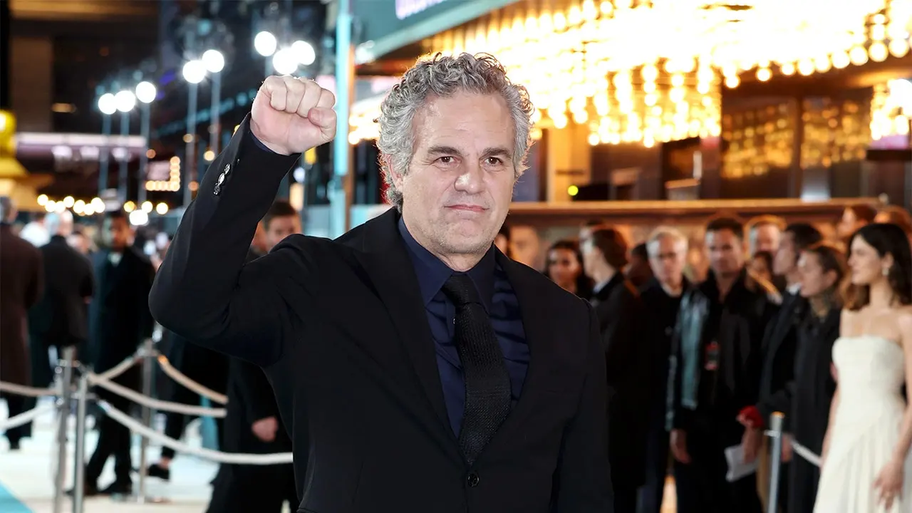 Mark Ruffalo warns he might 'Hulk out' during a midterm election diatribe aimed at Trump