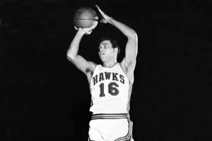 NBA Hall of Famer and champion, traded for Bill Russell, passes away at 94