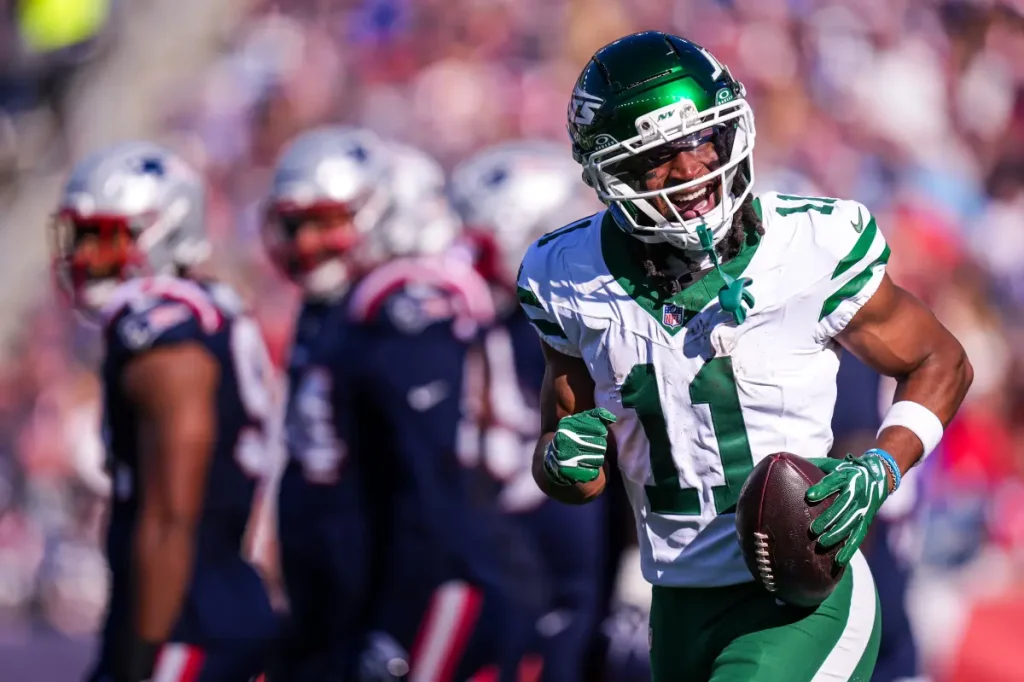 Omar Cooper Jr. shines as the newest Jets rookie with an impressive showing