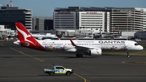 Qantas flight cancels Rome to Perth trip due to bedbug infestation