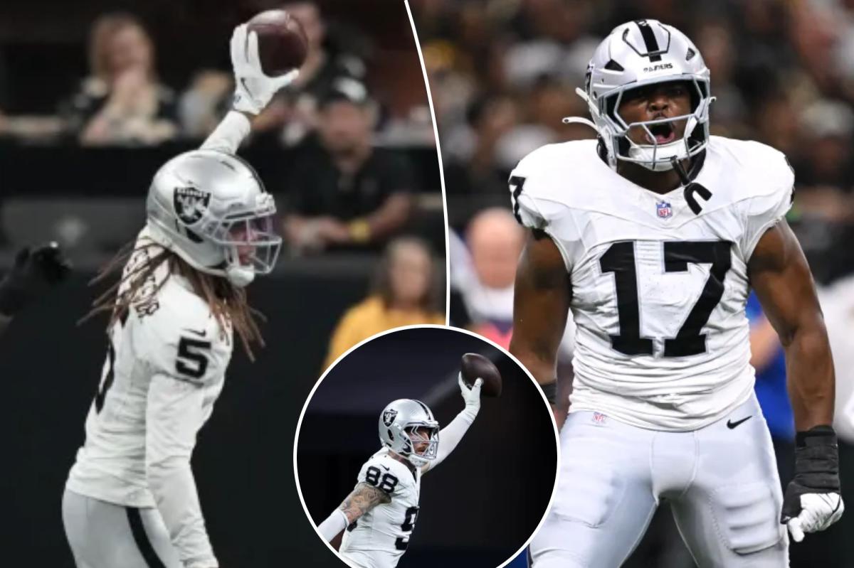 Raiders defensive coordinator enjoying himself&mdash;literally&mdash;at the start of the NFL season
