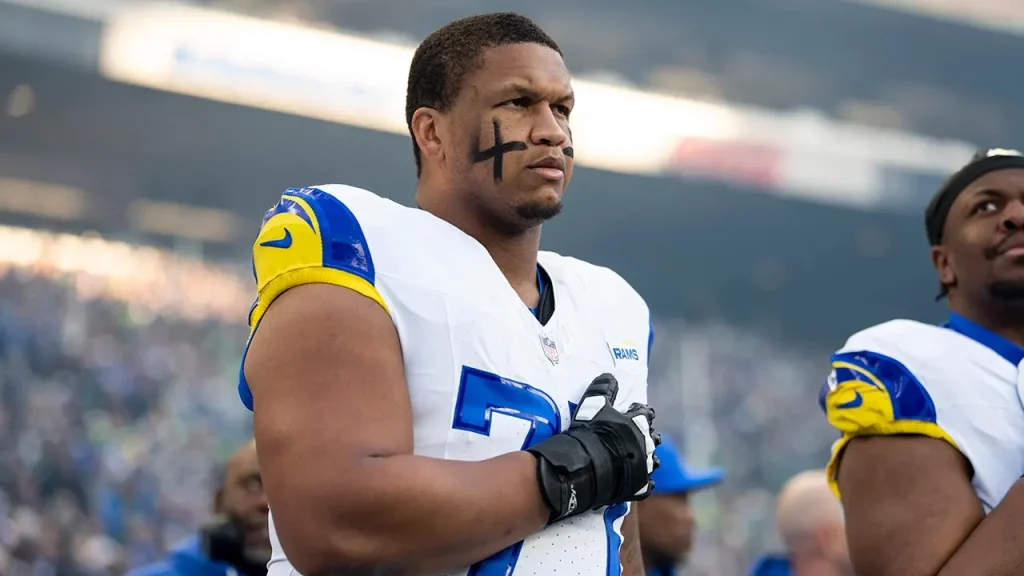 Rams lineman hits Bills linebacker following exciting game: 'Emotions ran high'