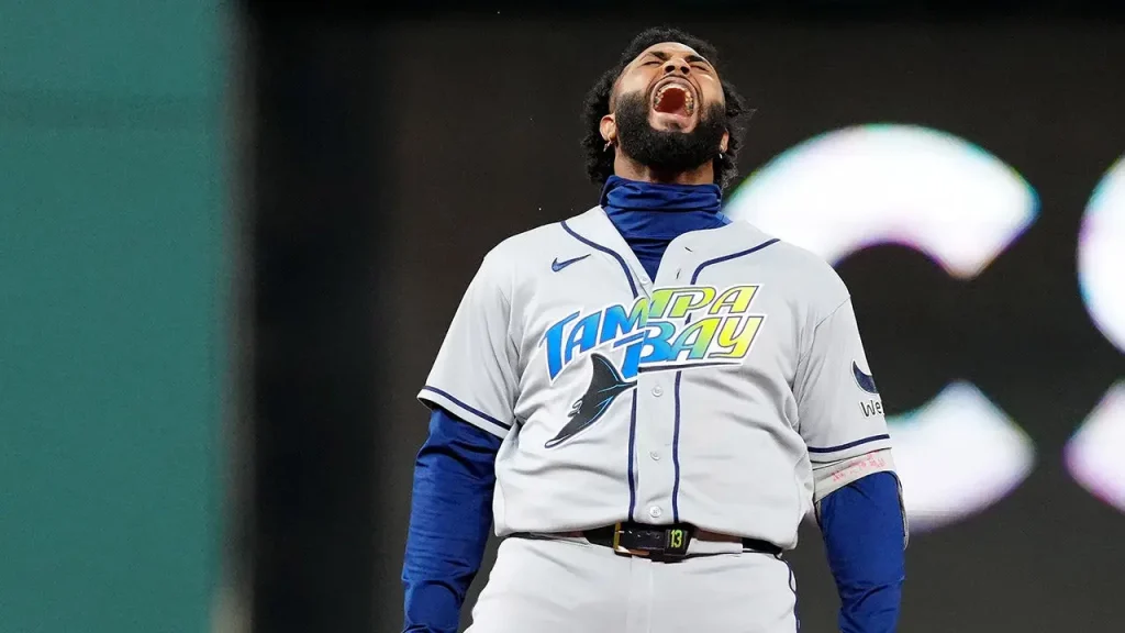 Rays tie ALCS at two games each with Game 4 victory over Guardians following series delay