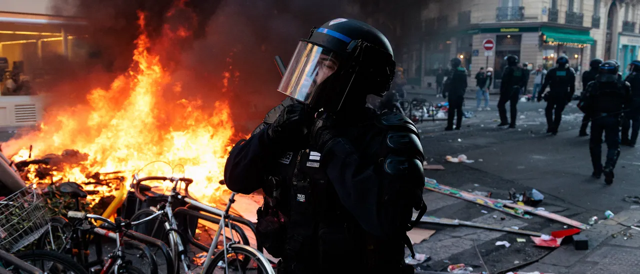 Rioters Talked About Attacking Police and Setting Government Buildings on Fire in Private Conversations Involving an Islamic Scholar