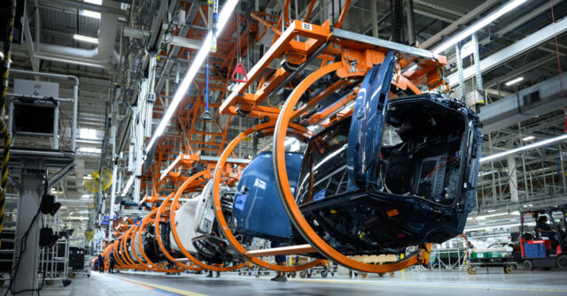 Sources of GDP Growth: Investment Surge Fuels U.S. Economy Despite Technology Sector's Reliance on Imports