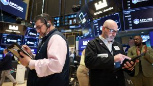 Stock futures show mixed results as traders anticipate the Fed's decision and Big Tech earnings: Live updates