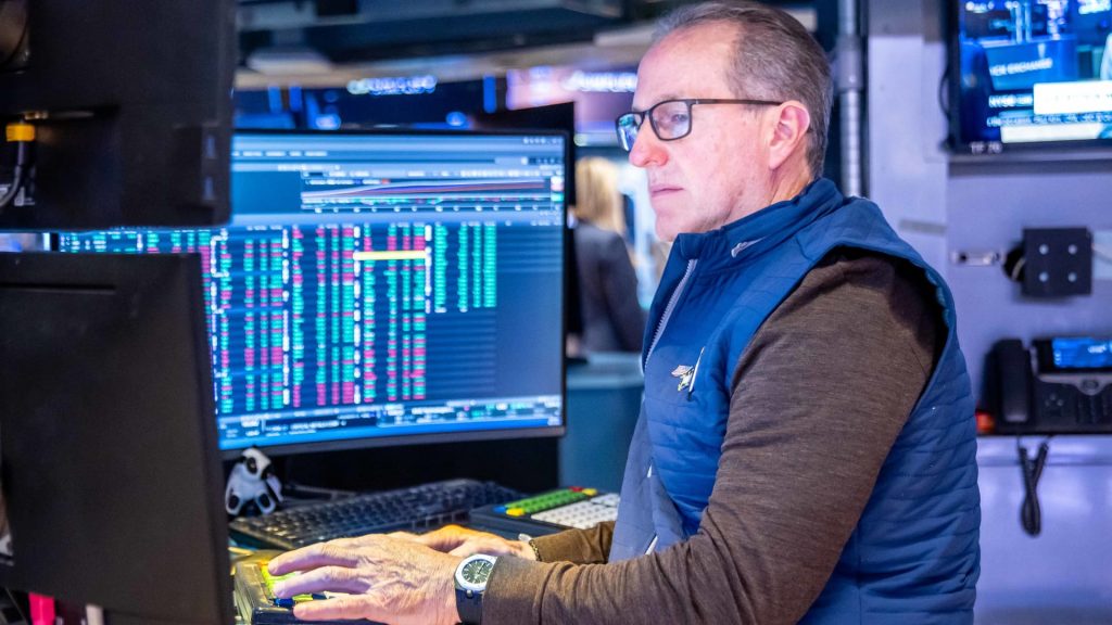 Stock futures show varied performance following a decline in the tech sector: Live updates