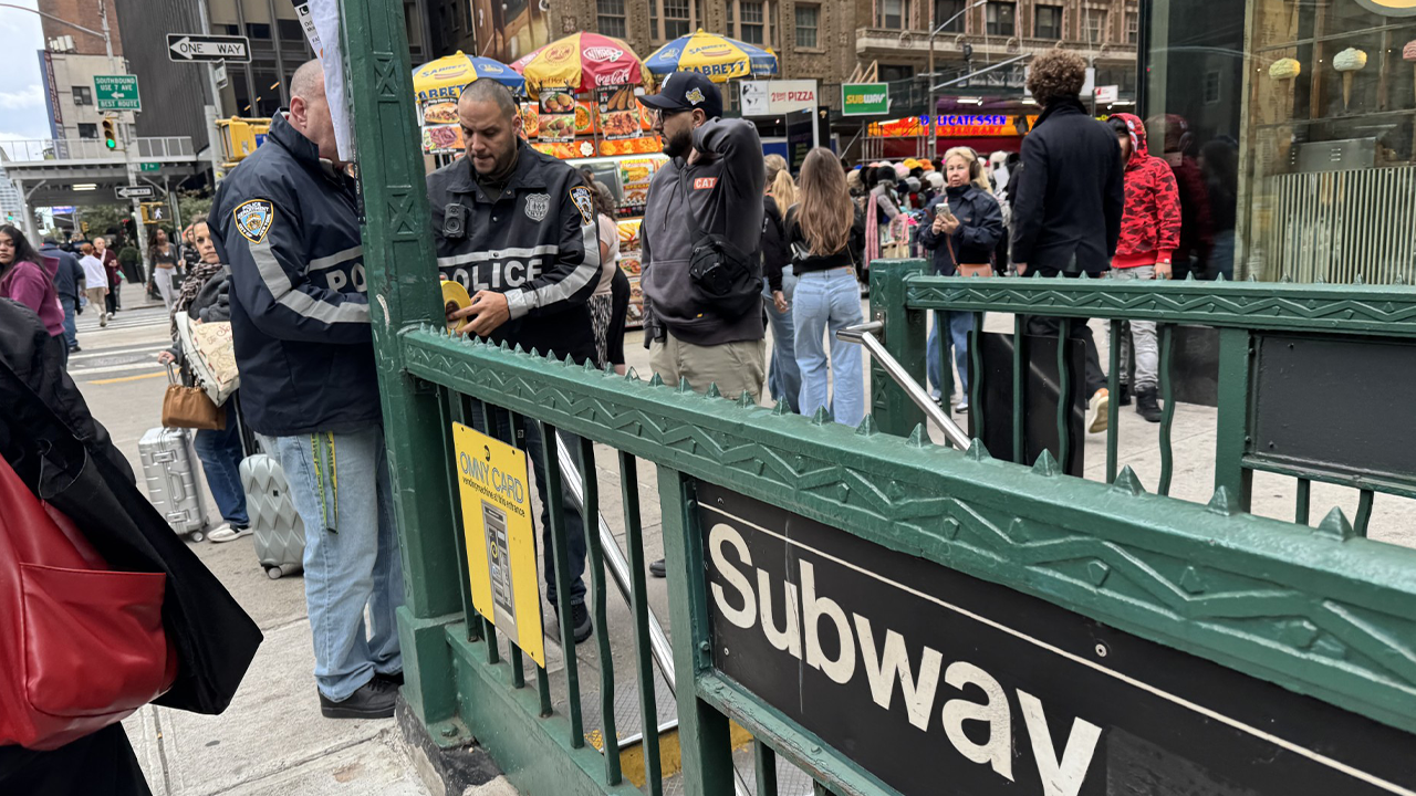 Subway shooting in Midtown Manhattan results in a man's death, no arrests yet: police