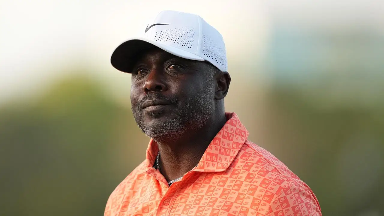 Super Bowl champion Marshall Faulk shares that he has Parkinson's disease.
