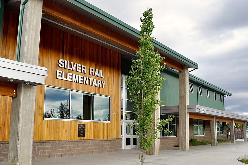 Three children and one adult confirmed dead in shooting at Bend elementary school, suspect also deceased