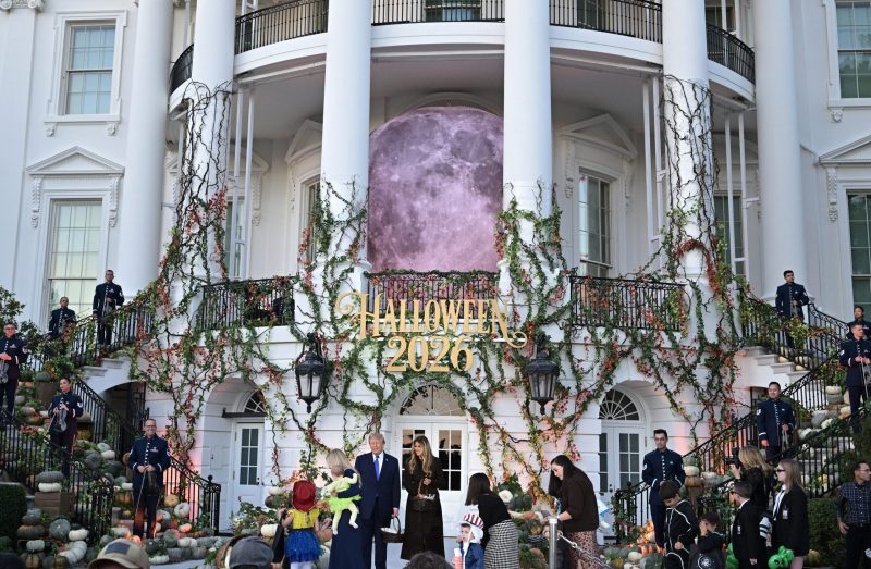 Trump and Melania hold their yearly White House trick-or-treat event