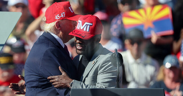Trump Holds Rally in Arizona with Boxing Icon Floyd Mayweather
