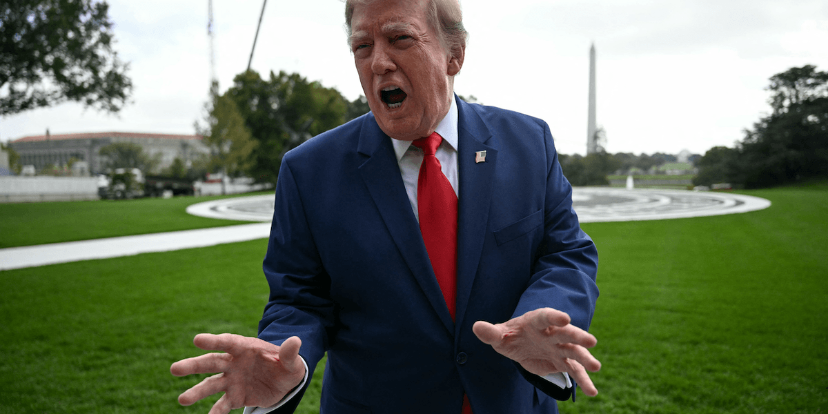 Trump labels the armed parent who stopped the deadly Oregon elementary school shooter a 'great hero'