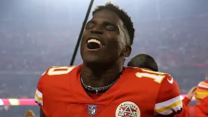 Tyreek Hill sparks rumors of a Chiefs reunion with a mysterious post as former team suffers injuries to two wide receivers.