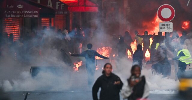 Urban Violence Police Team Sent to Paris as Unrest Persists