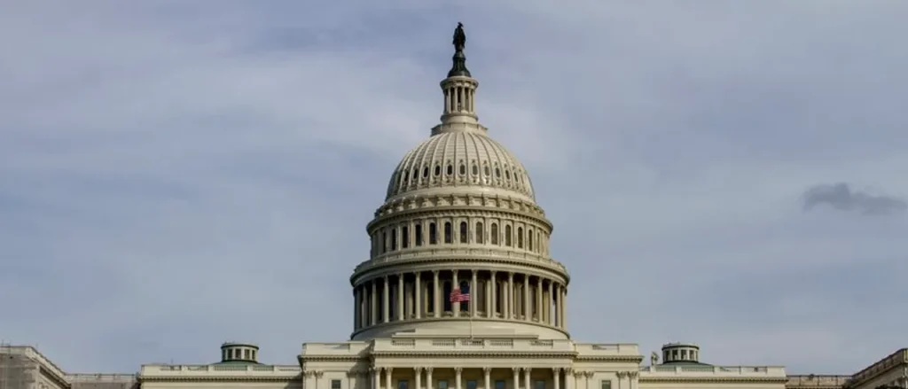 US Deficit Nears Serious Landmark &mdash; But Lawmakers Remain Silent