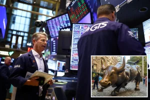 Wall Street is heading for a record-breaking $90 billion year, according to the state comptroller.