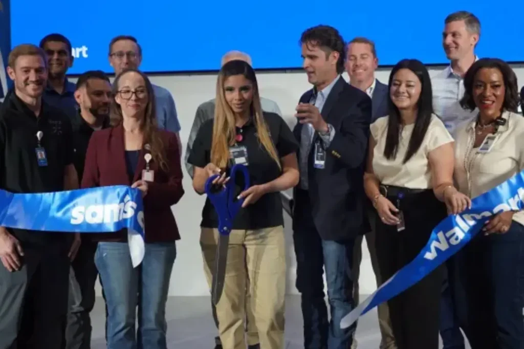 Walmart launches a new advanced center in California