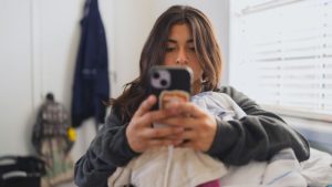 Ways for parents to reduce the risks associated with digital media