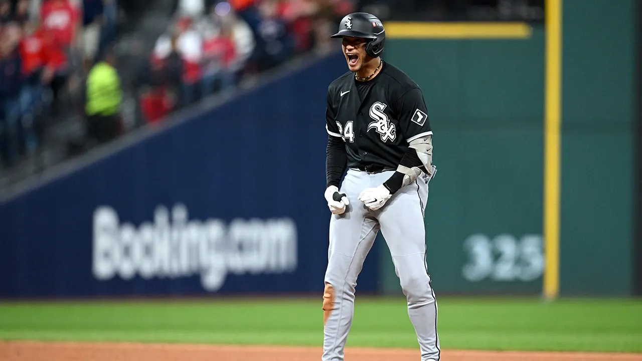 White Sox secure another thrilling comeback victory over Guardians to gain a strong 2-0 ALDS advantage