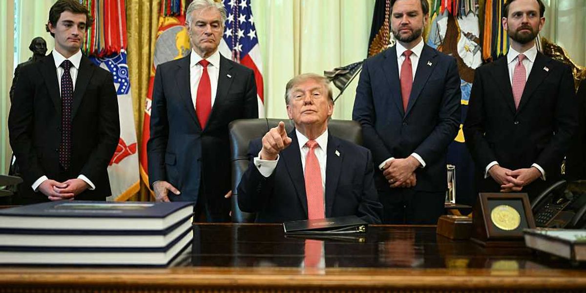 Who wants to be a millionaire? Trump offers a national reward for fraudsters.